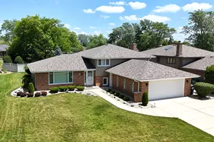 15363 Sunflower Ct, Orland Park, IL 60462 - Photo 1