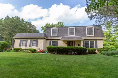 1304 W Whytecliff Road, Palatine, IL 60067 - Photo 1