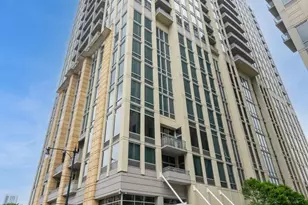 700 N Larrabee St, Chicago, IL 60654 - Photo 1