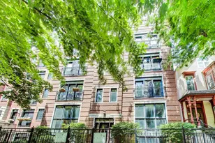 846 W Roscoe St, Chicago, IL 60657 - Photo 1