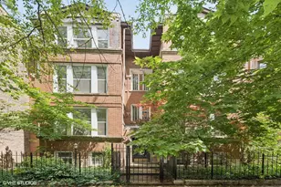 5245 N Winthrop Ave, Chicago, IL 60640 - Photo 1