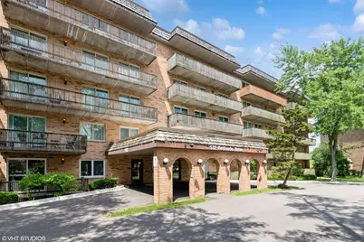 512 Redondo Drive #409, Downers Grove, IL 60516 - Photo 1