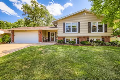 905 Harrison Lane, Hoffman Estates, IL 60192 - Photo 1