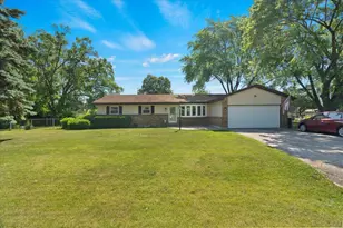 1514 N North Ave, McHenry, IL 60050 - Photo 1