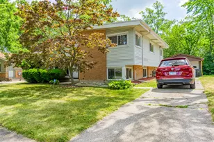 189 Westwood Dr, Park Forest, IL 60466 - Photo 1