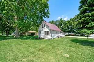 130 E Ann St, Somonauk, IL 60552 - Photo 1