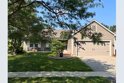 120 W Tall Oak Drive, Hainesville, IL 60073 - Photo 1