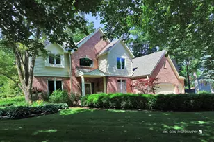 1108 Vineyard Dr, Gurnee, IL 60031 - Photo 1