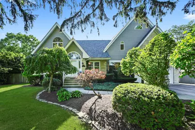 324 N Wilmette Avenue, Westmont, IL 60559 - Photo 1