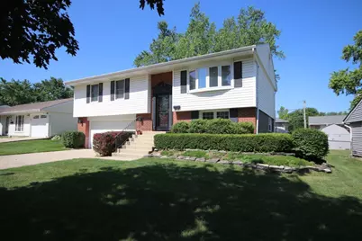 102 Villa Road, Streamwood, IL 60107 - Photo 1