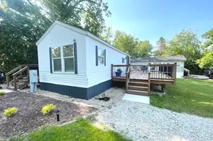 140 Fossil Lake Ct, Wilmington, IL 60481 - Photo 1