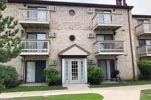 442 E Osage Ln, Palatine, IL 60067 - Photo 1