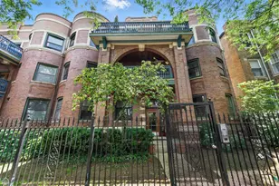 907 W Gordon Terrace, Chicago, IL 60613 - Photo 1