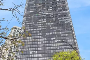 5415 N Sheridan Rd, Chicago, IL 60640 - Photo 1