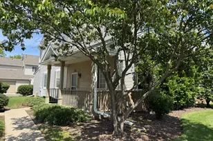 126 Yarrow Ct, Romeoville, IL 60446 - Photo 1
