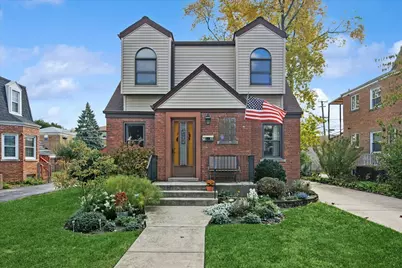 7531 W Cleveland Street, Niles, IL 60714 - Photo 1