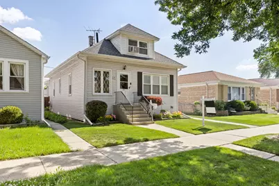 5811 N Manton Avenue, Chicago, IL 60646 - Photo 1