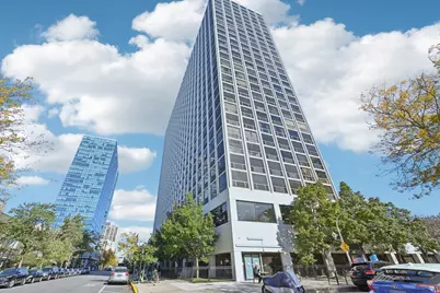 4343 N Clarendon Avenue #1004, Chicago, IL 60613 - Photo 1