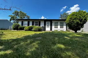 17304 Peach Grov Ave, Hazel Crest, IL 60429 - Photo 1