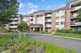 3300 N Carriageway Dr, Arlington Heights, IL 60004 - Photo 1