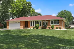 6N525 Baker Dr, Itasca, IL 60143 - Photo 1