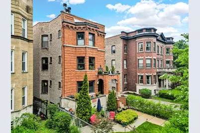 4872 N Kenmore Avenue #1, Chicago, IL 60640 - Photo 1