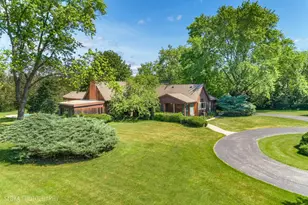 130 Old Dundee Rd, Barrington Hills, IL 60010 - Photo 1