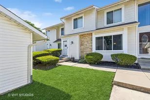 1963 Loomes Ave, Downers Grove, IL 60516 - Photo 1