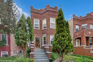 4925 W Cullom Ave, Chicago, IL 60641 - Photo 1