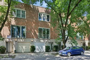 1356 W Fletcher St, Chicago, IL 60657 - Photo 1
