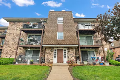 9815 Nottingham Avenue #201, Chicago Ridge, IL 60415 - Photo 1