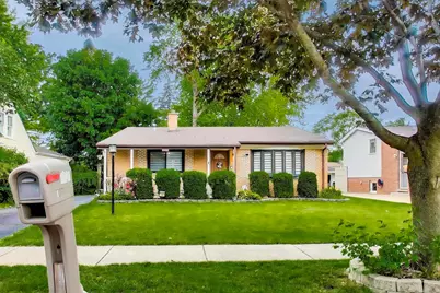 126 Oak Avenue, Wood Dale, IL 60191 - Photo 1