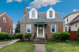 2345 Krueger St, Blue Island, IL 60406 - Photo 1