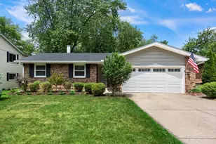 862 Arthur Dr, Elgin, IL 60120 - Photo 1