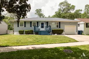 22546 Jeffrey Ave, Sauk Village, IL 60411 - Photo 1