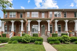 6112 Ironwood Ln, Lisle, IL 60532 - Photo 1