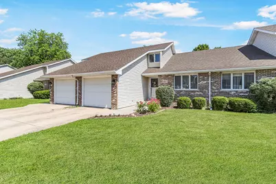 323 Vista Court #C, Minooka, IL 60447 - Photo 1