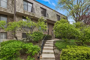 1718 Northfield Square, Northfield, IL 60093 - Photo 1