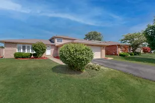 14815 Laramie Ave, Midlothian, IL 60445 - Photo 1