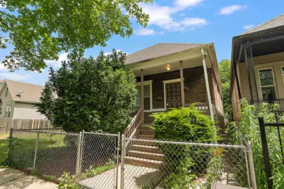 7933 S Burnham Avenue, Chicago, IL 60617 - Photo 1