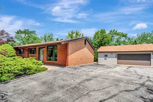 8740 W 161st Pl, Orland Park, IL 60462 - Photo 1