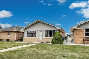 6105 W 83rd St, Burbank, IL 60459 - Photo 1