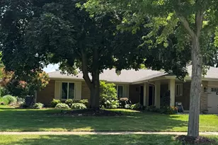 1617 Wadsworth Rd, Wheaton, IL 60189 - Photo 1