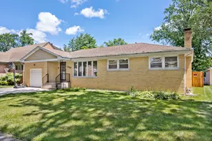 323 S Prindle Ave, Arlington Heights, IL 60004 - Photo 1