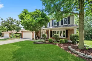 7801 Green Valley Ct, Darien, IL 60561 - Photo 1