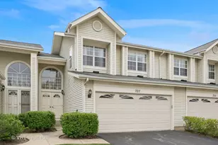 707 Sturnbridge Ln, Schaumburg, IL 60173 - Photo 1