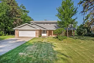 9S104 Aero Dr, Naperville, IL 60564 - Photo 1