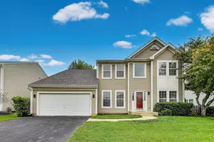 31692 N Clearwater Dr, Lakemoor, IL 60051 - Photo 1