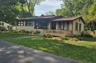 1214 Brandywine Cir, Batavia, IL 60510 - Photo 1