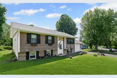 2701 East Road, Danville, IL 61832 - Photo 1